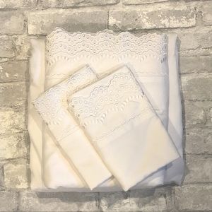 Madison Park | White Lace Trim Sheet Set - Full Size